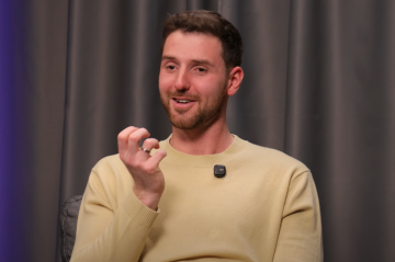 Павло Текучев, кадр з інтерв'ю