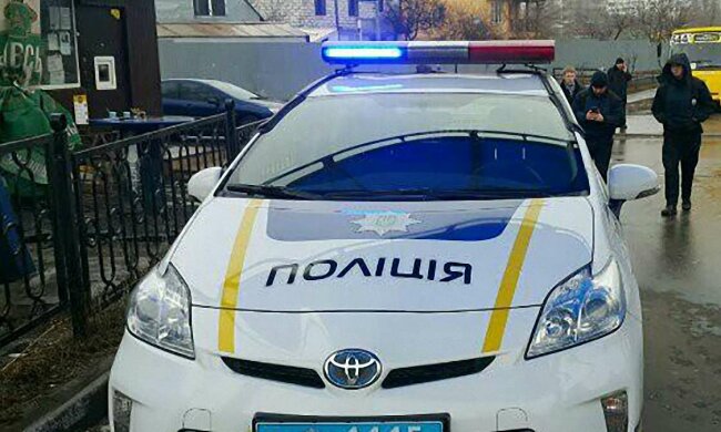Комендантский час? В Запорожье мужчину едва не упекли за решетку за ночную прогулку, видео беспредела