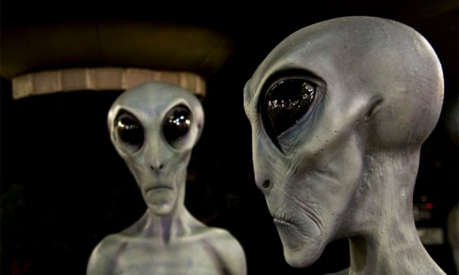 Инопланетян прячут в американском подземном бункере