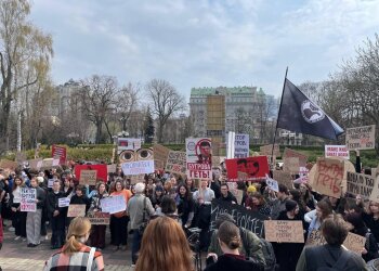 Протесты в Киеве: студенты Университета Шевченко требуют уволить ректора Бугрова после сексуальных и коррупционных скандалов