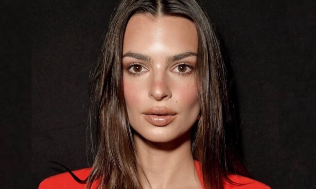 Емілі Ратаковскі, фото - https://www.instagram.com/emrata/