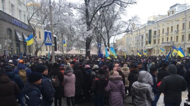 Объединительный Собор спровоцировал в Киеве что-то страшное: в центр стягивают войска, первые аресты уже на фото