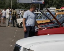 Украинцев начали штрафовать за евроавтомобили: сумма потрясает