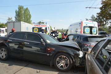 Життя в обмін на дурість: у потрійному ДТП під Києвом загинула людина