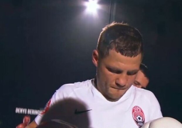Український чемпіон Берінчик ледь не проміняв бокс на футбол: на бій у футболці "Зорі" замість халату