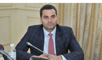 На киевских дорогах выделят еще одну полосу для пассажирского транспорта