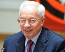 Слова Захарченко обидели Азарова, ведь беглец "родине не изменял"