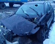 У Луцьку працівник СТО вщент розбив авто клієнта (фото)