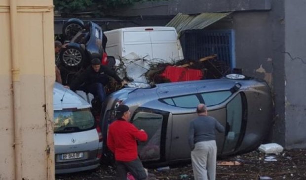 Наводнения во Франции уже унесли жизни 16 человек