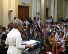Тимошенко: Україна переможе, Донбас і Крим повернемо Україні, а майбутнє держави – в ЄС і НАТО