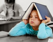 "Детям еще рано": украинские родители предложили изменить школьную программу по литературе