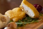 Вкусно до умопомрачения: куриные отбивные в луковом кляре