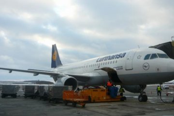 Найбільші авіакомпанії світу скорочують кількість рейсів до Росії