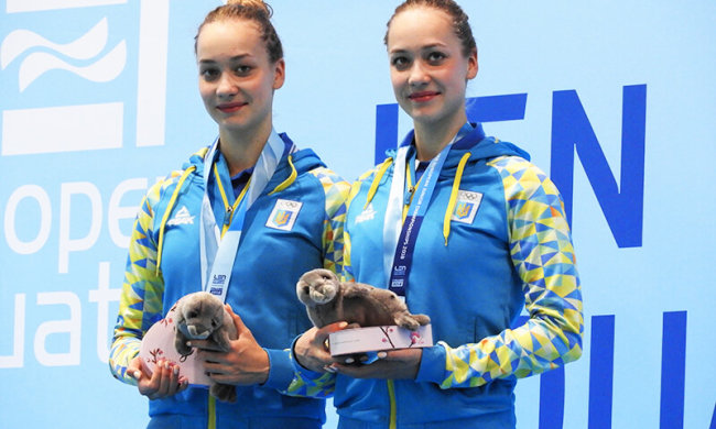 Сестри з України виграли золото Світової серії з синхронного плавання