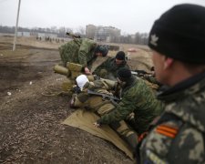 Тривожні новини: бойовики стягують озброєння на передову