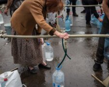 Водопровід із пластикової пляшки, скріншот: Instagram