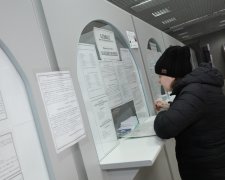 Українці цілий рік оплачували захмарні тарифи, доки помилку не помітили: чим обернулося масове пограбування