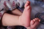 Скрин, видео YouTube младенец