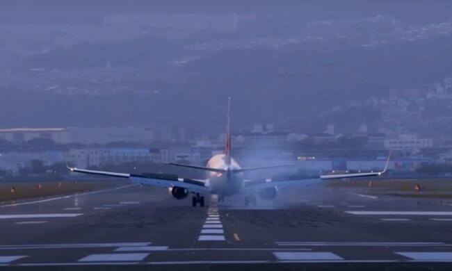 Аеропорт Кансай, скріншот: Youtube