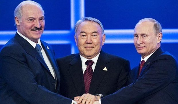 Кремль претендує на Білорусь і Казахстан