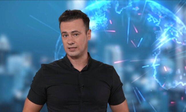 Максим Яли