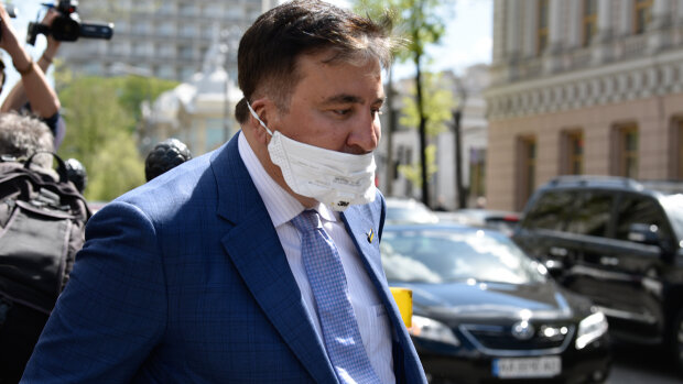 Осипший Саакашвили заразился коронавирусом - СМИ (обновлено)