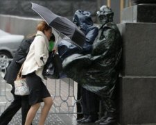Погода в Україні: синоптики порадили знову закутуватися