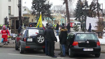 Євробляхери, Цензор