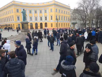 "Хочемо працювати в Україні!": десятки заробітчан в Одесі поставили дружків Труханову жорсткий ультиматум