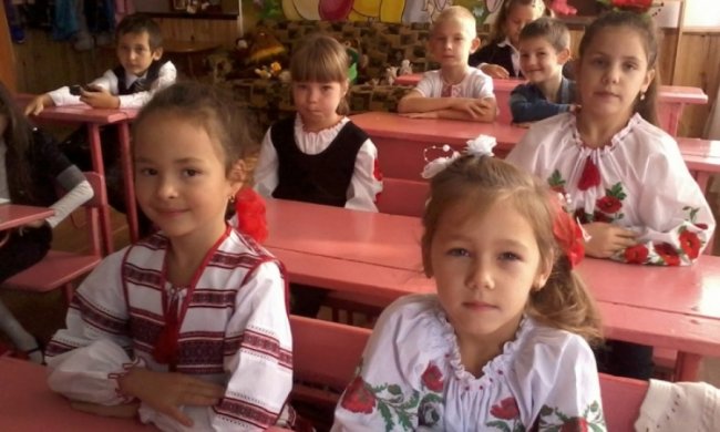 Украинских детей будут обучать без оценок