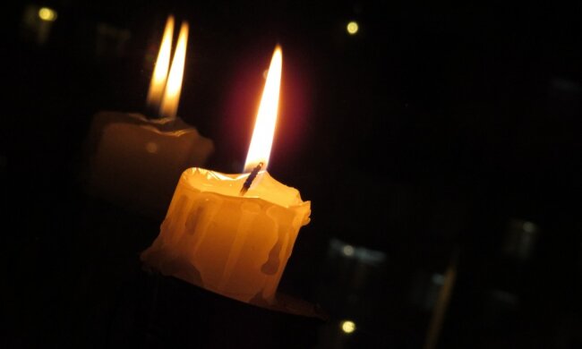 Свеча памяти, иллюстративное фото из свободных источников