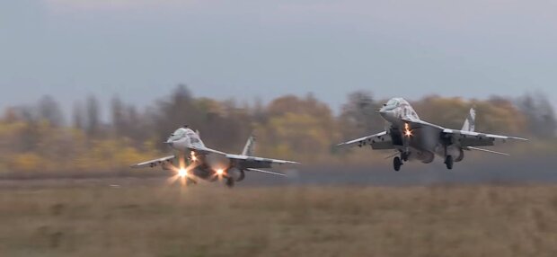 Украинские летчики в резерве вернутся на службу: десятки военных будут помогать боронить родину