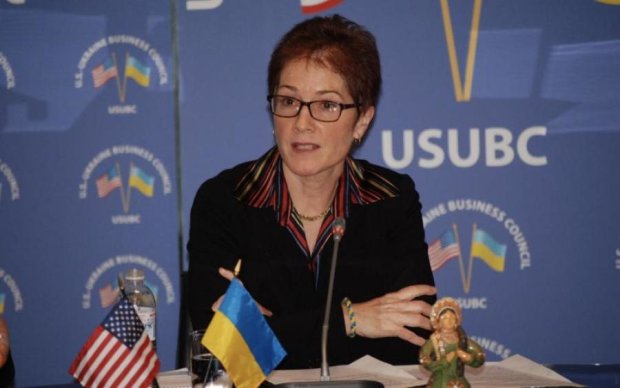 Американцы требуют от Украины антикоррупционный суд