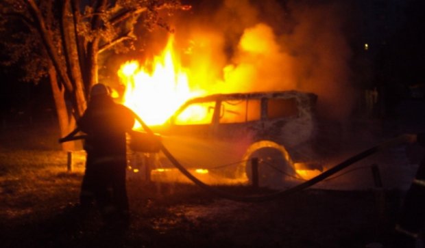 Четыре автомобиля сгорели в Ровно