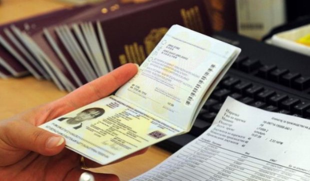Українці отримали більше півмільйона паспортів з чипами