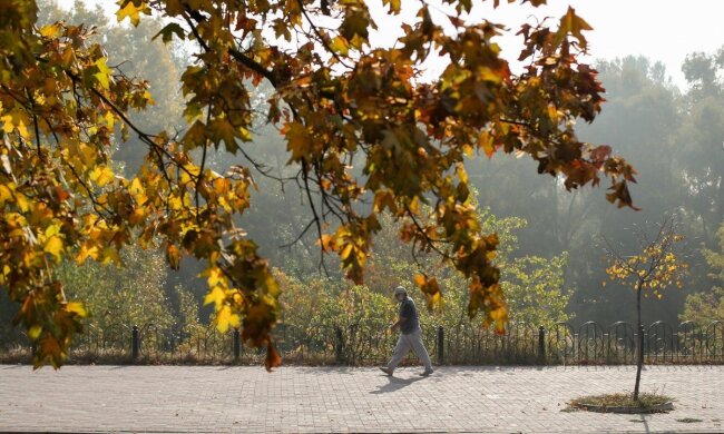 Погода на вихідні: літо офіційно поступиться місцем осені