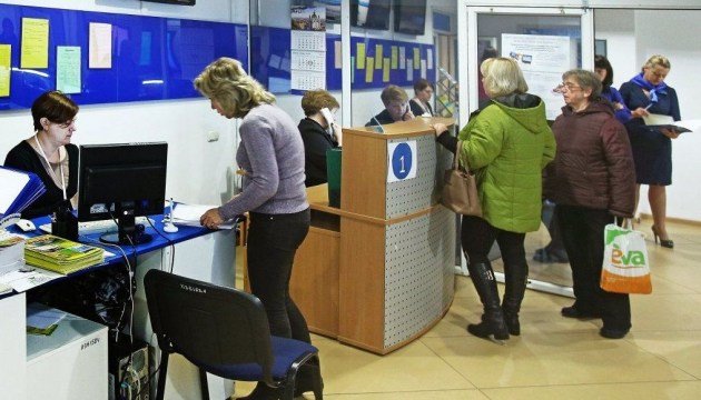 На кого піти вчитися: юристи і програмісти більше не в тренді, топ 10 професій від МОН