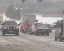 Автомобілісти, кадр з відео