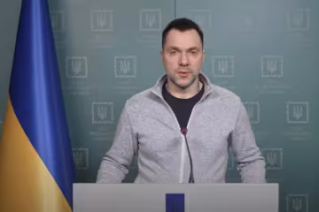 Арестович заспокоїв українців та запевнив що російські військові рухаються лише в одному напрямку: "У потойбічний світ"