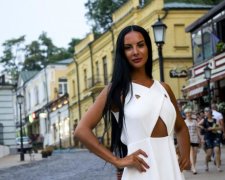 Самая соблазнительная полицейская наказала водителя Bentley