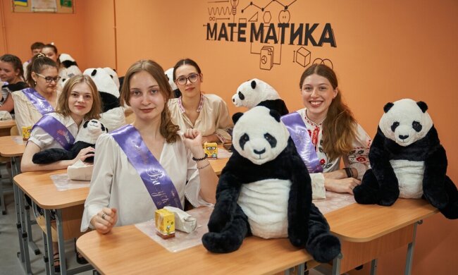 Останній дзвоник у підземній школі під час війни