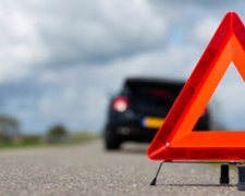 Харьковского пешехода поочередно сбили две машины