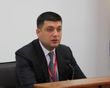 Донбас не отримає особливих привілегій – Гройсман