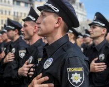 Львівського патрульного звинувачують у п'яній бійці
