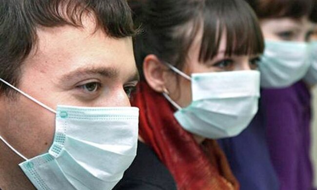 Севастопольских продавцов обязали надеть маски