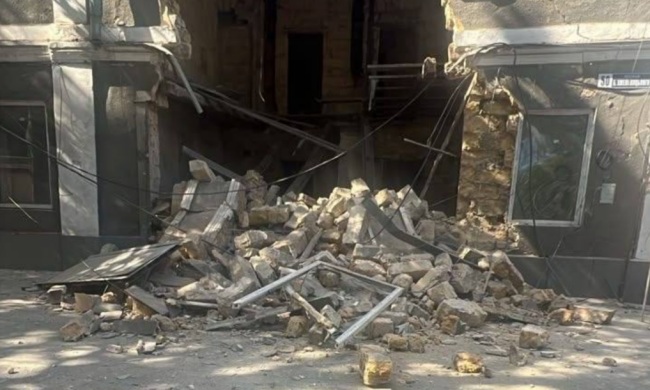 Обвал частини будівлі на вулиці Хмельницького в Одесі