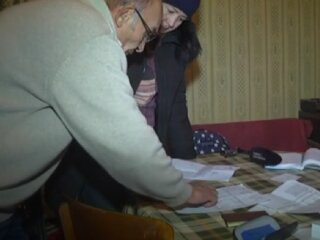 Платіжки за комуналку. Фото: скрін youtube