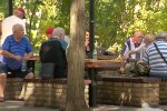 пенсіонери, скріншот з відео