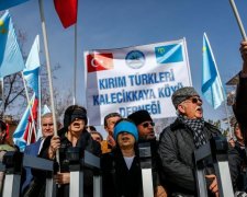 Турки вийшли на мітинг проти анексії Криму під посольство Росії