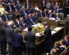 Британський парламент погодився на дострокові вибори